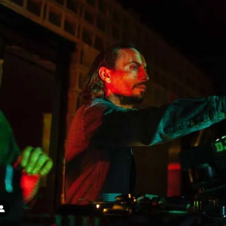 Elise Jilian - artiste